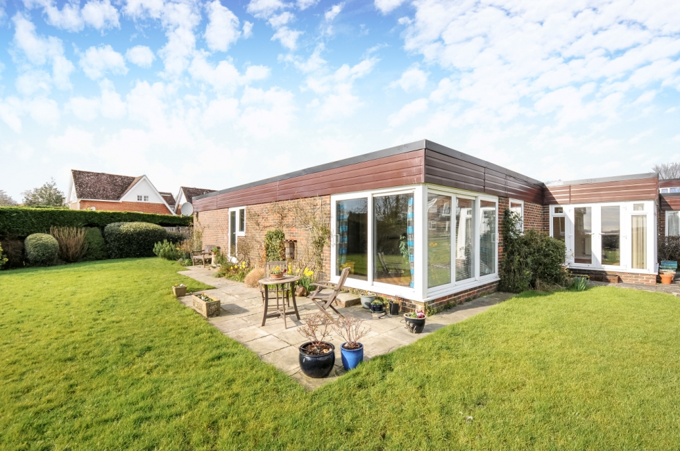 Property for Sale, Chichester 28 Mill Close Baileys Estate Agent